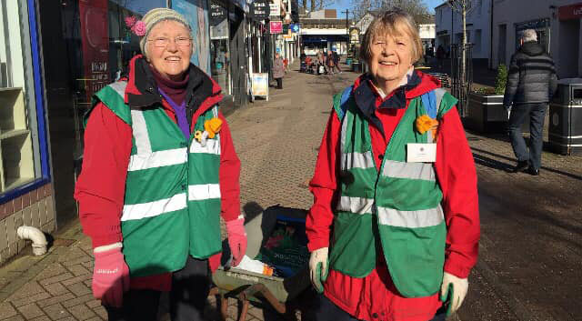 Milngavie In Bloom volunteers